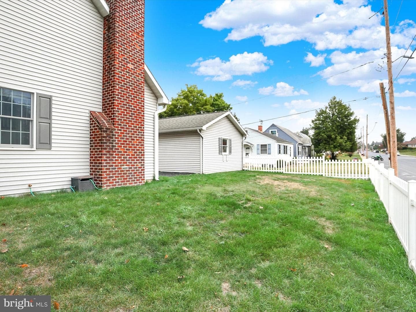539 Linden Street photo 37