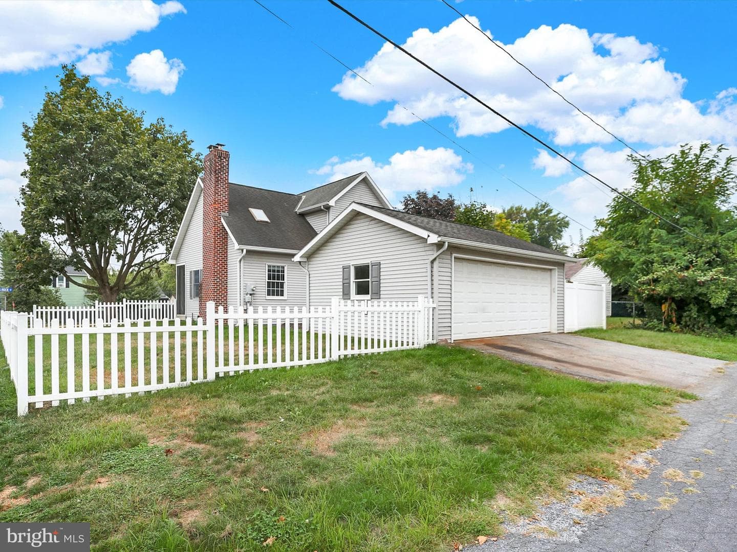 539 Linden Street photo 38