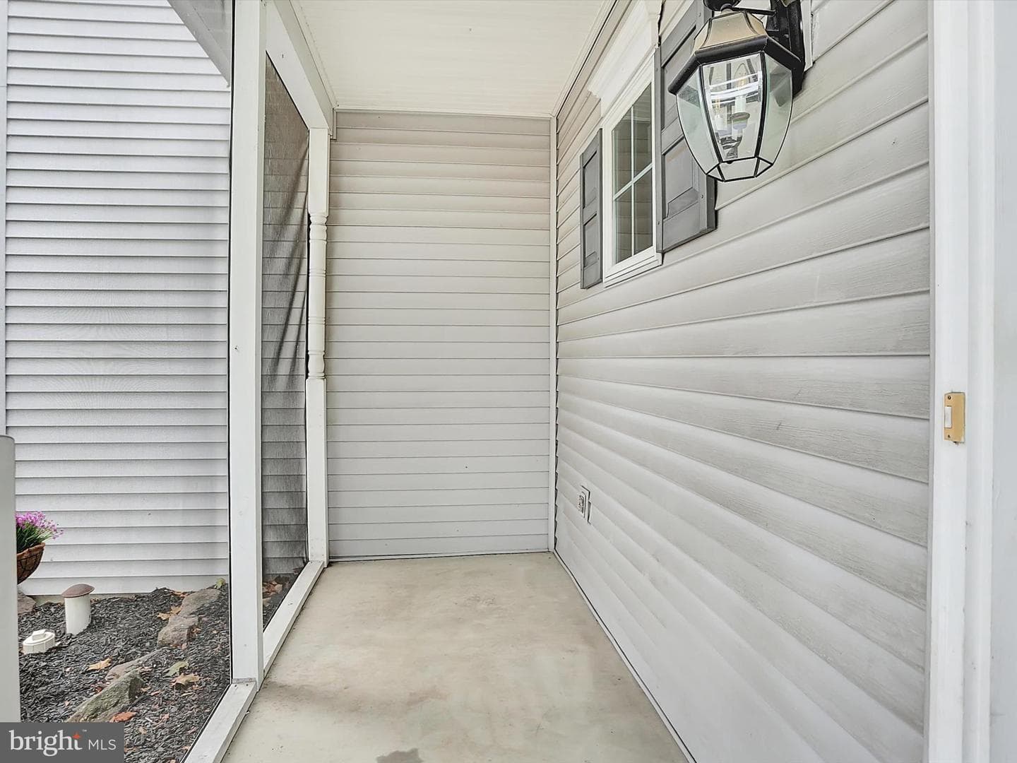 539 Linden Street photo 5
