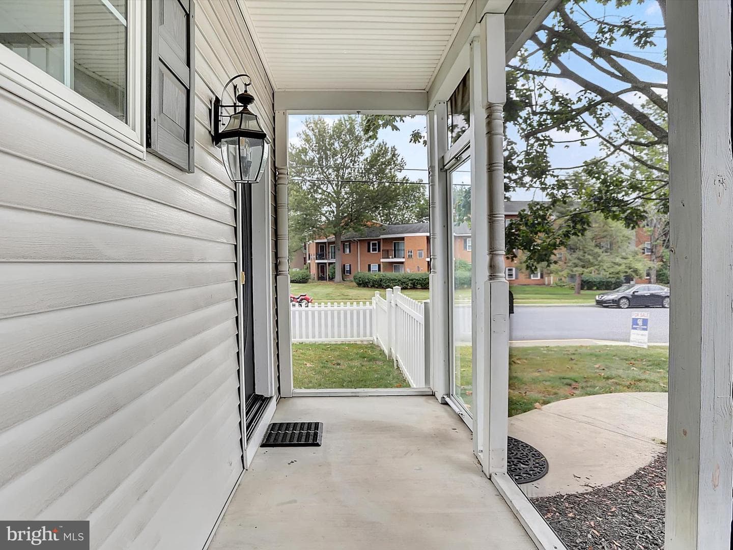 539 Linden Street photo 6