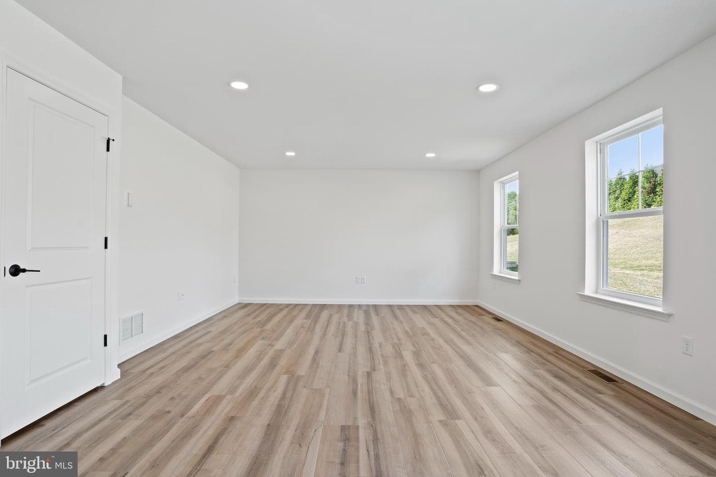 507 Elm Street photo 18