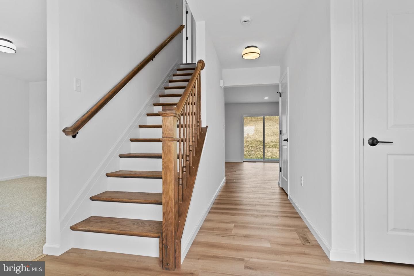 507 Elm Street photo 6