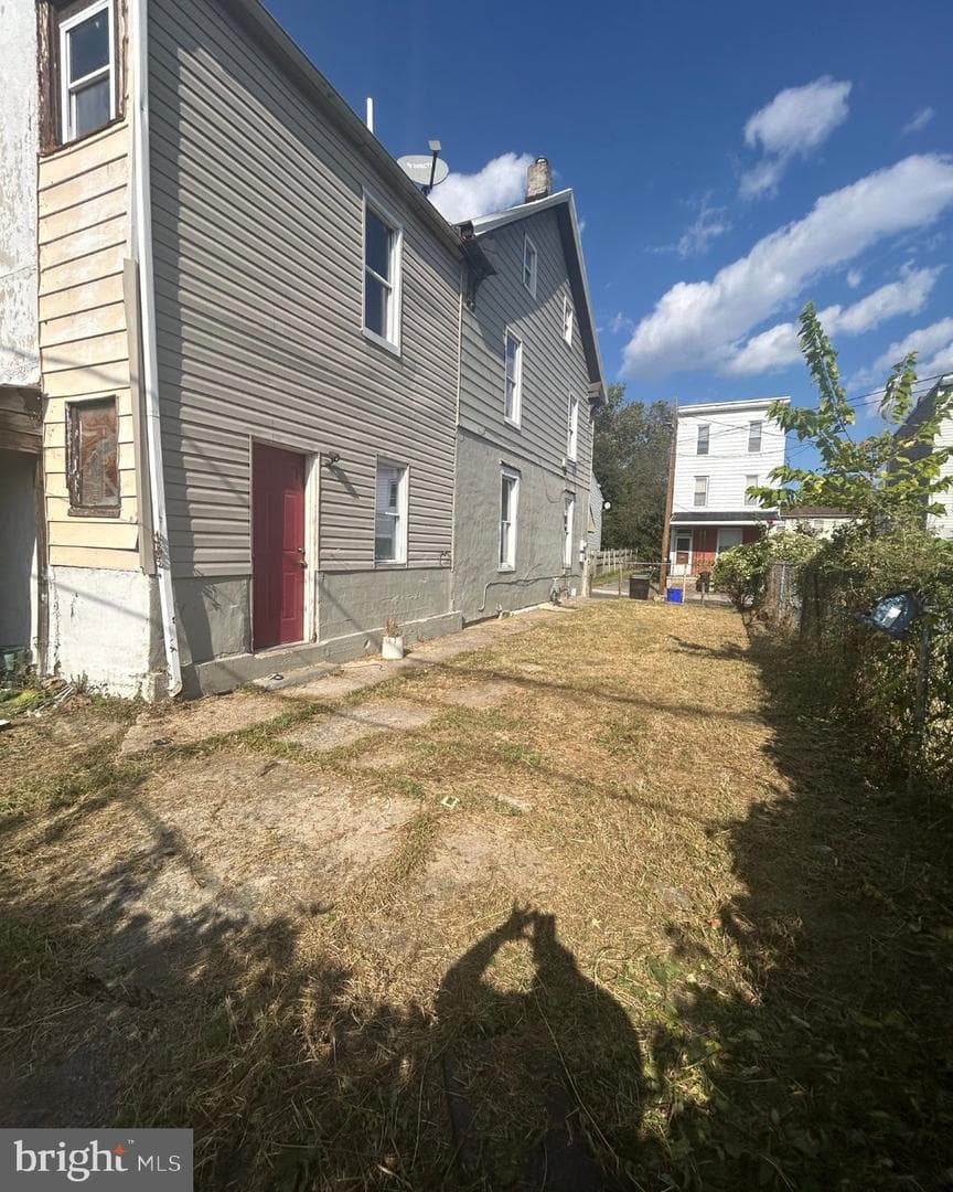 142 Balm Street photo 3