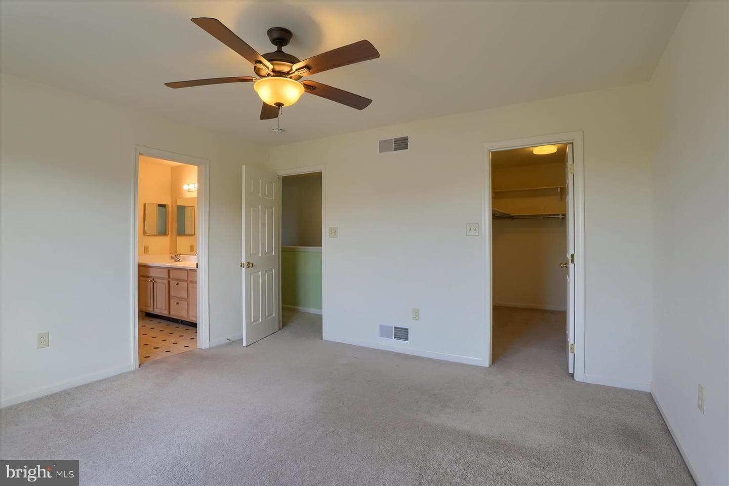 122 Kestrel Court photo 12