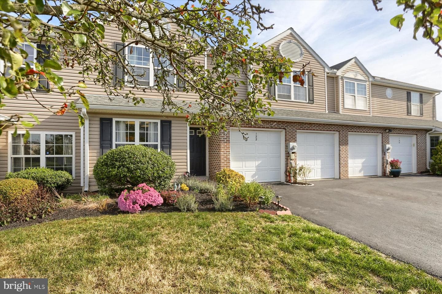 122 Kestrel Court photo 3