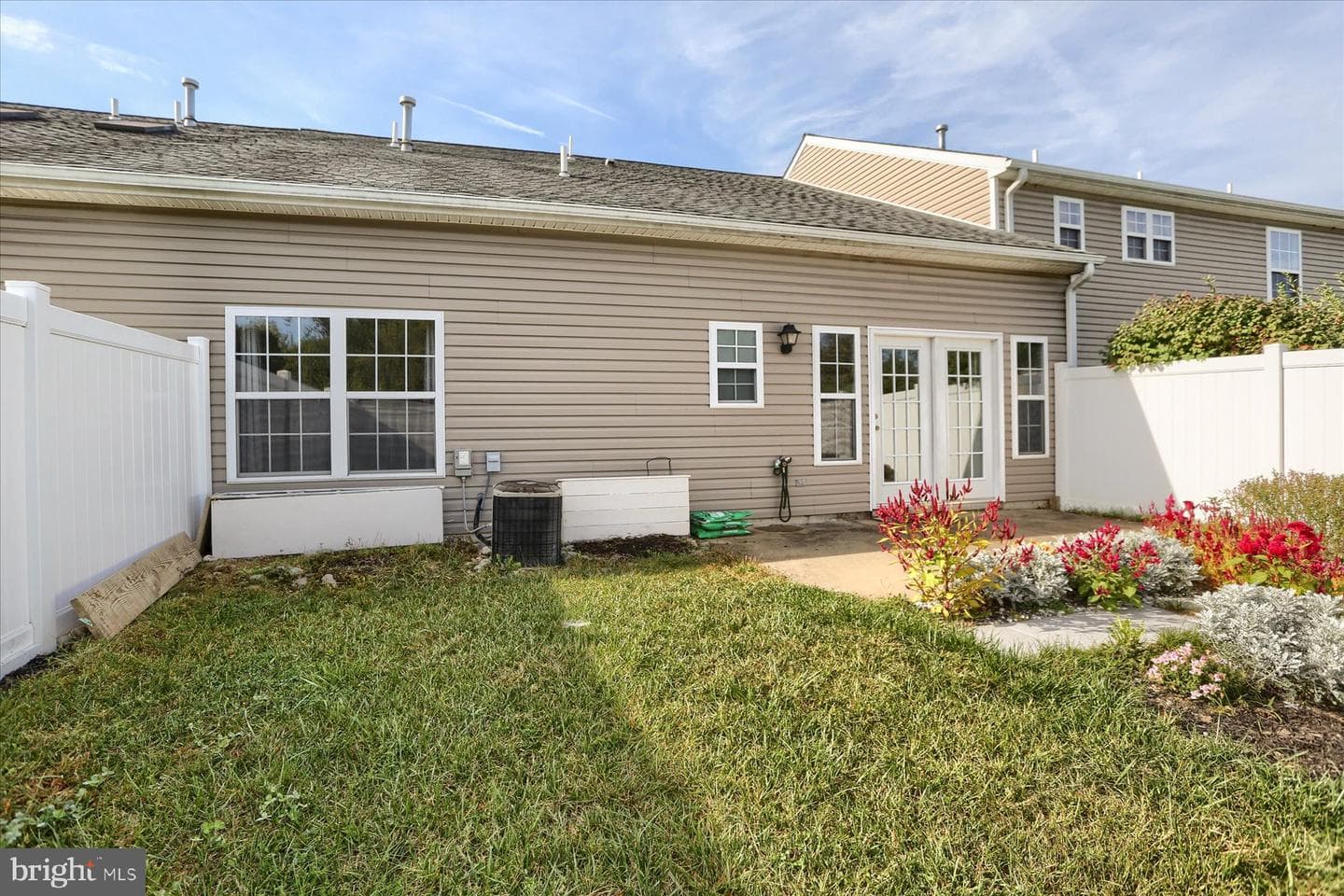 122 Kestrel Court photo 39