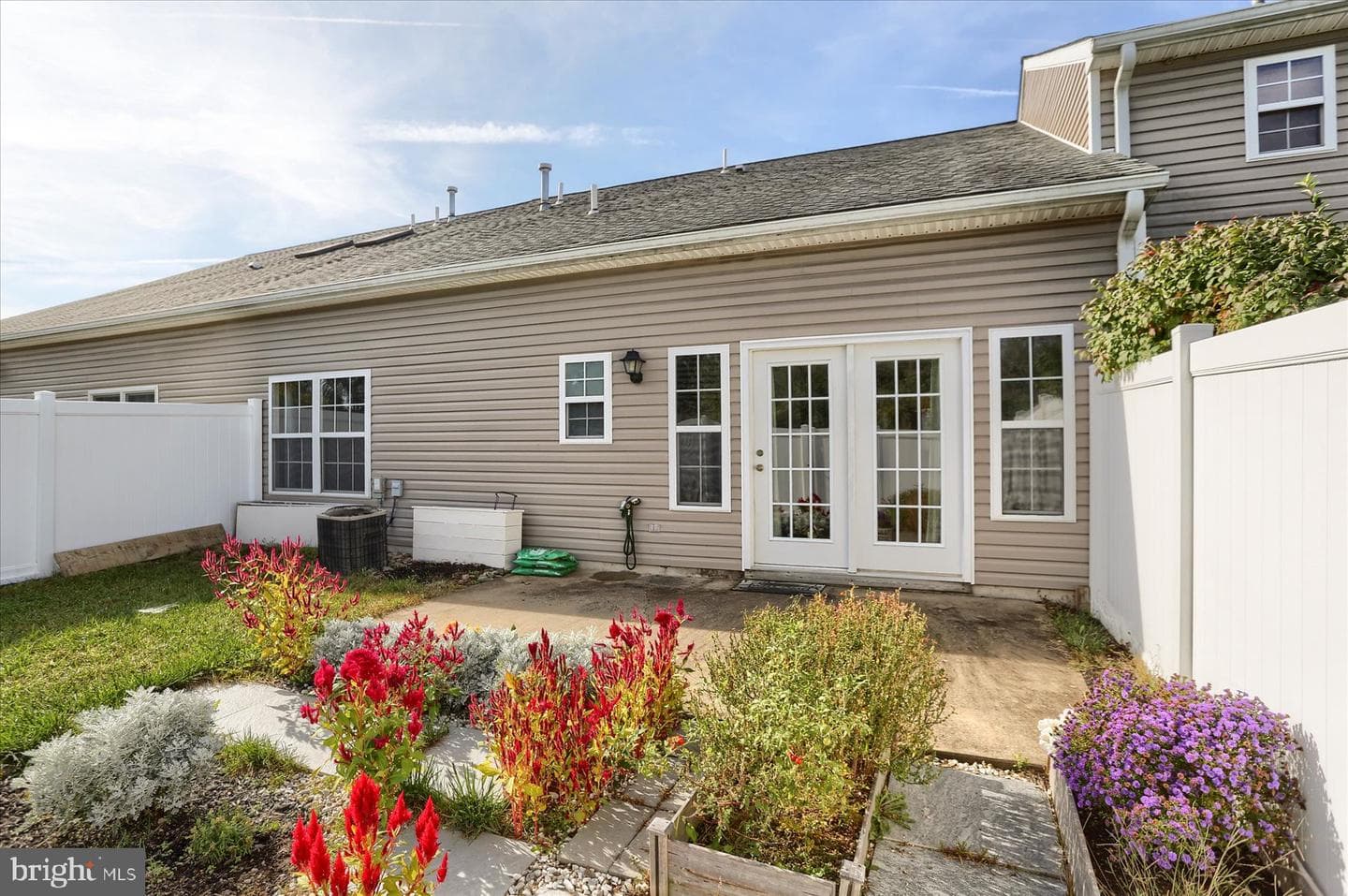 122 Kestrel Court photo 41
