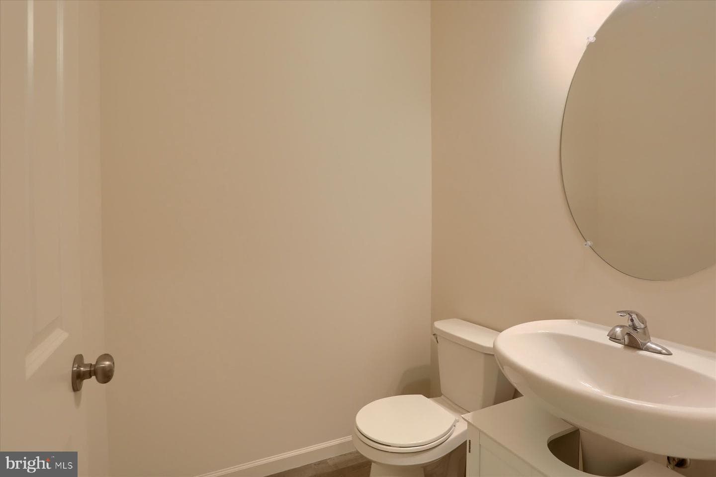 805 Anthony Drive photo 23
