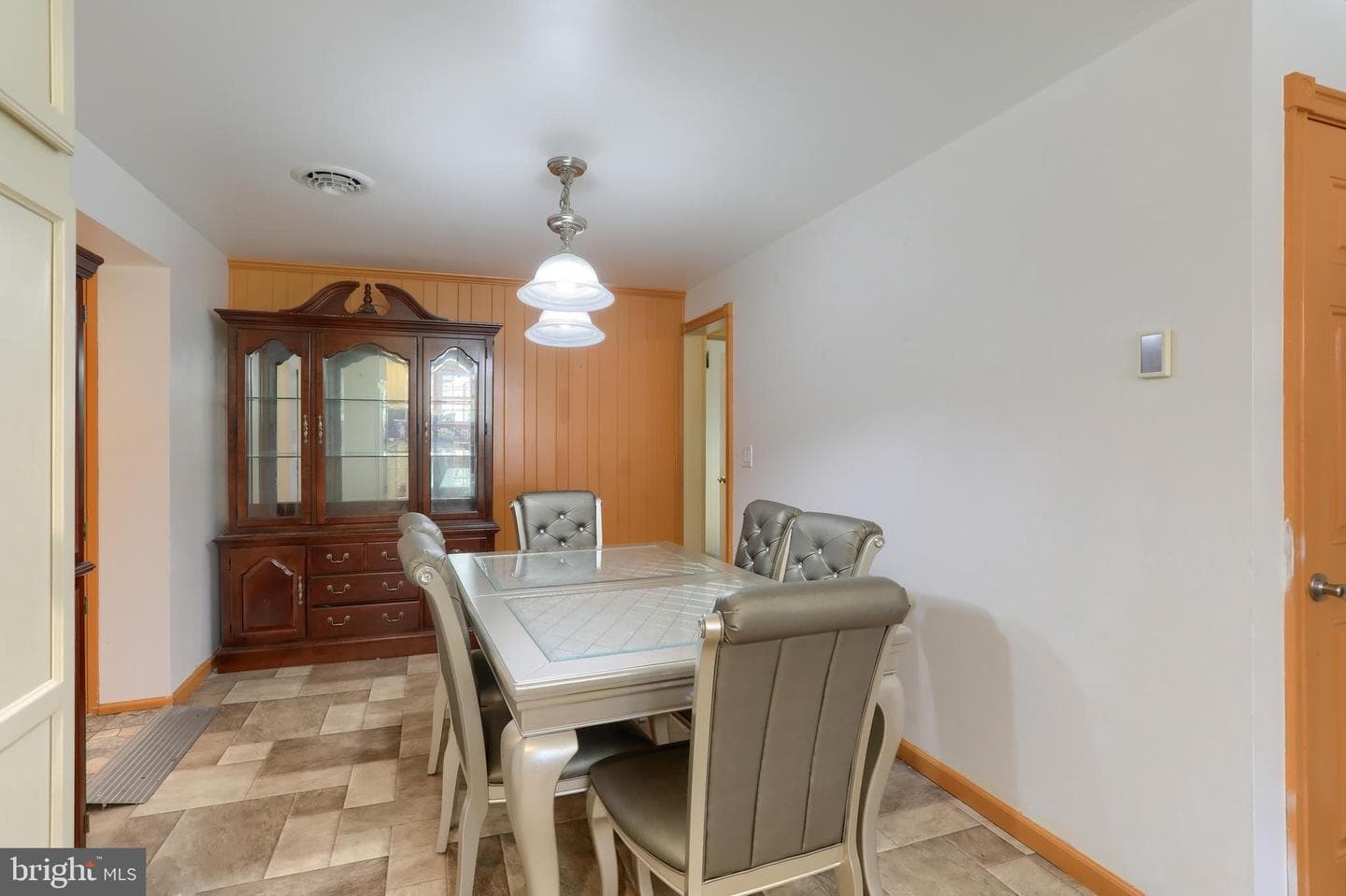 5691 Chambers Hill Road photo 16