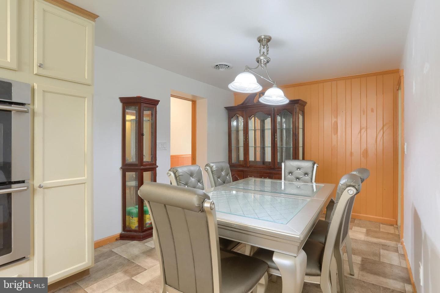 5691 Chambers Hill Road photo 17