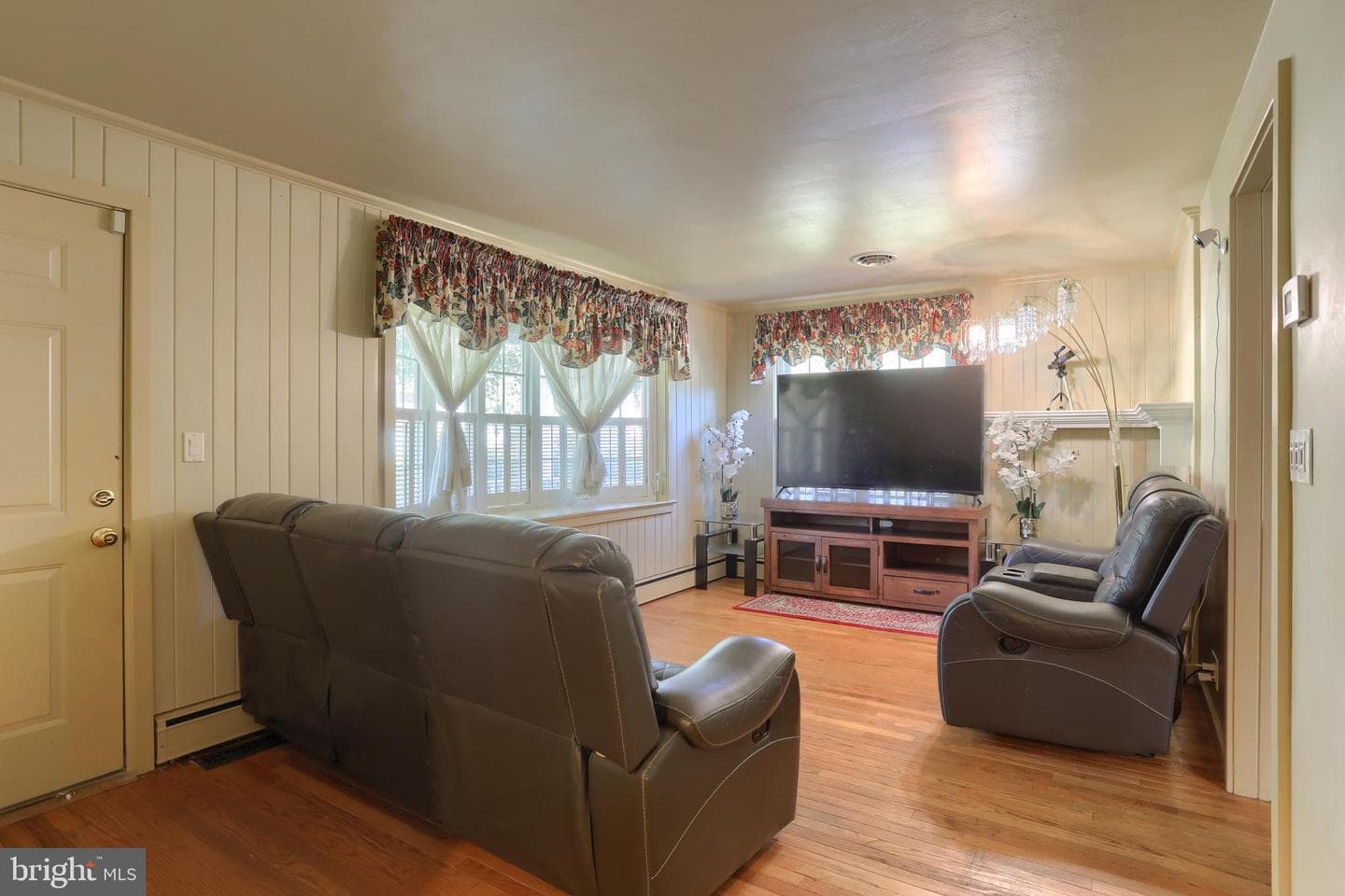 5691 Chambers Hill Road photo 7