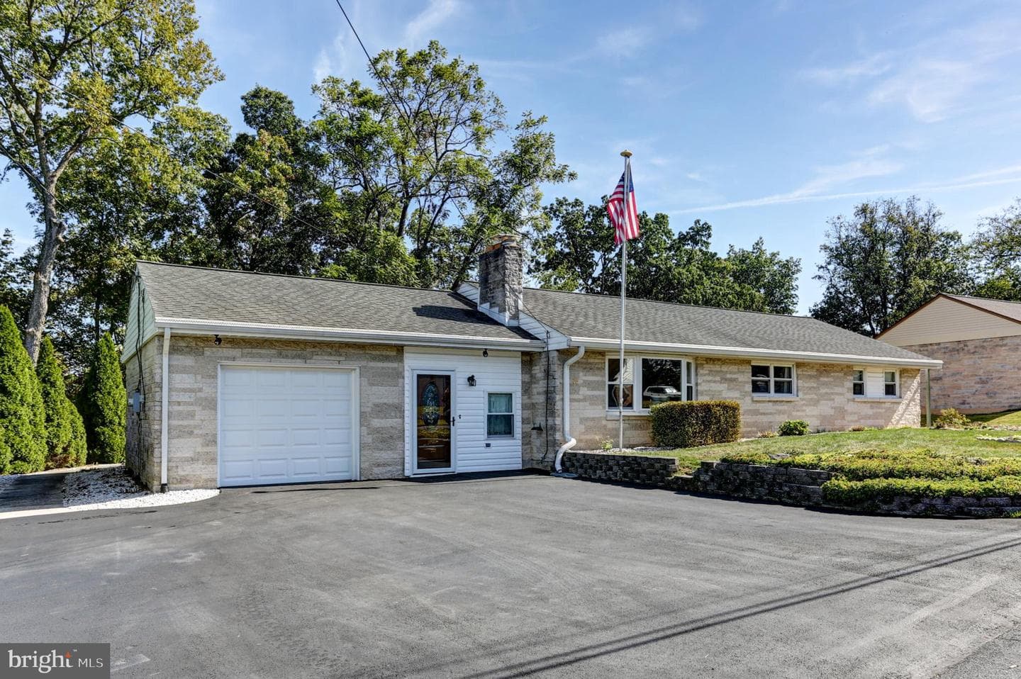 24 Arwin Drive photo 1