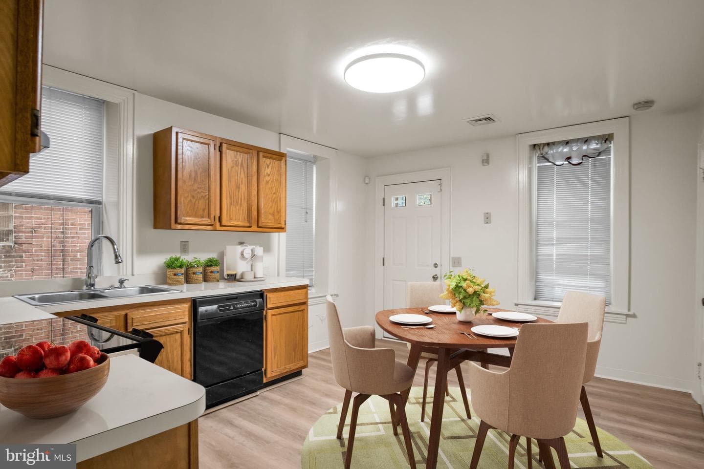 1624 State Street photo 3