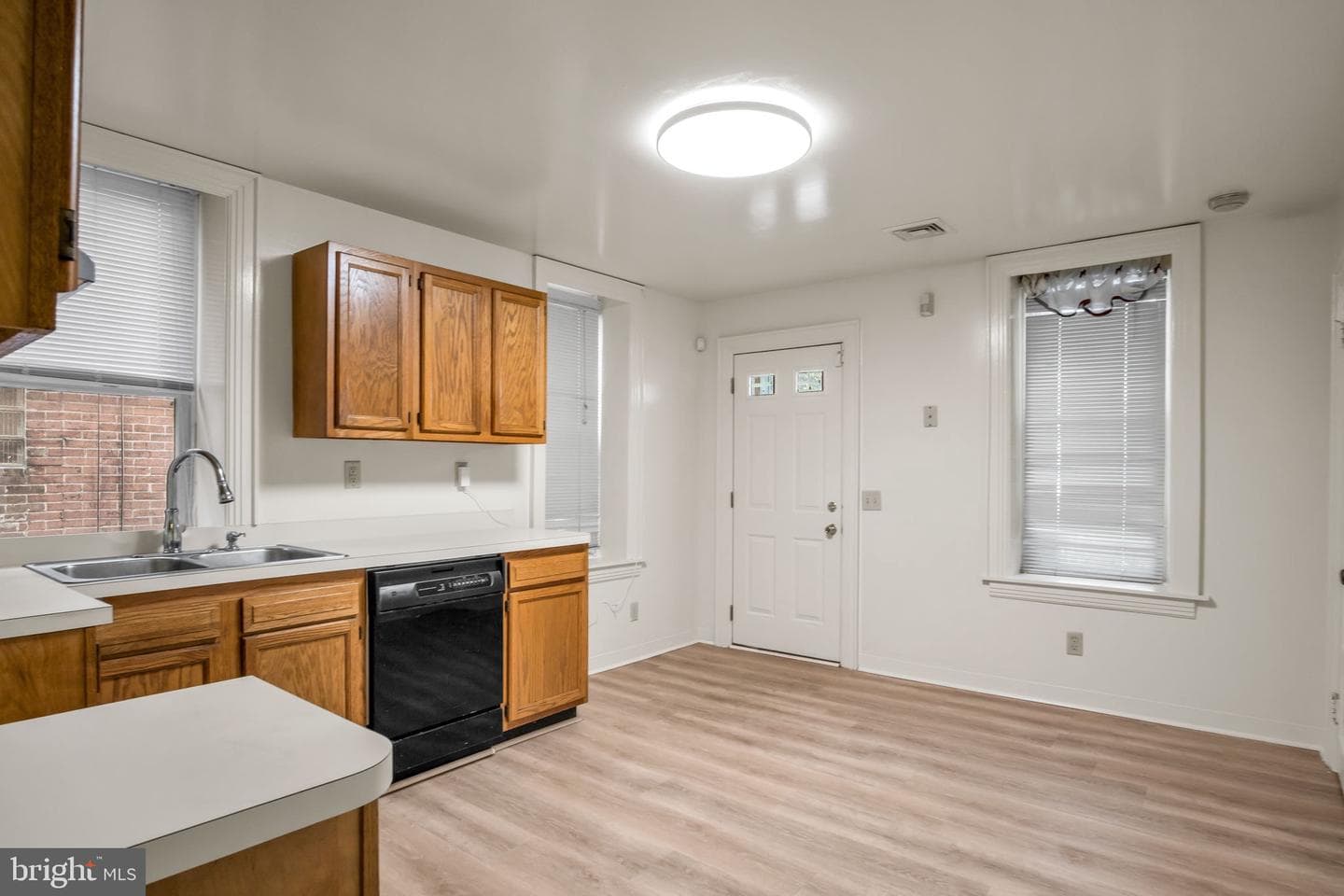 1624 State Street photo 9
