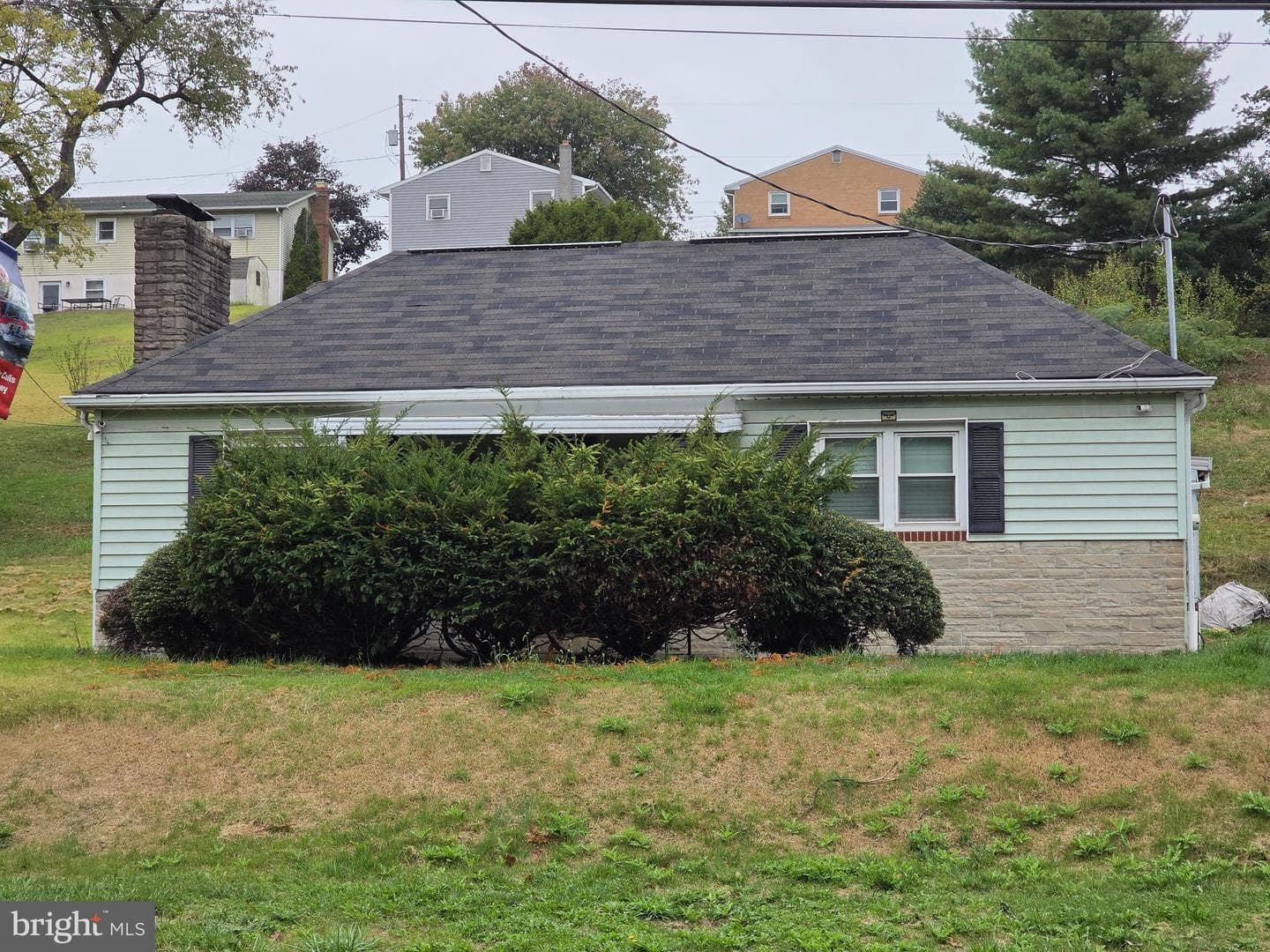 6520 Derry Street photo 2