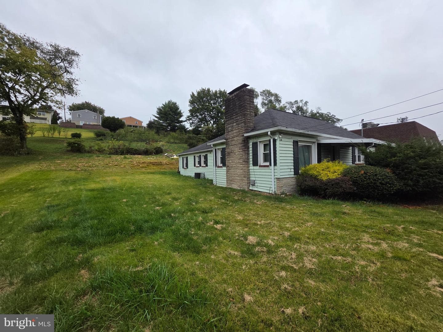 6520 Derry Street photo 5