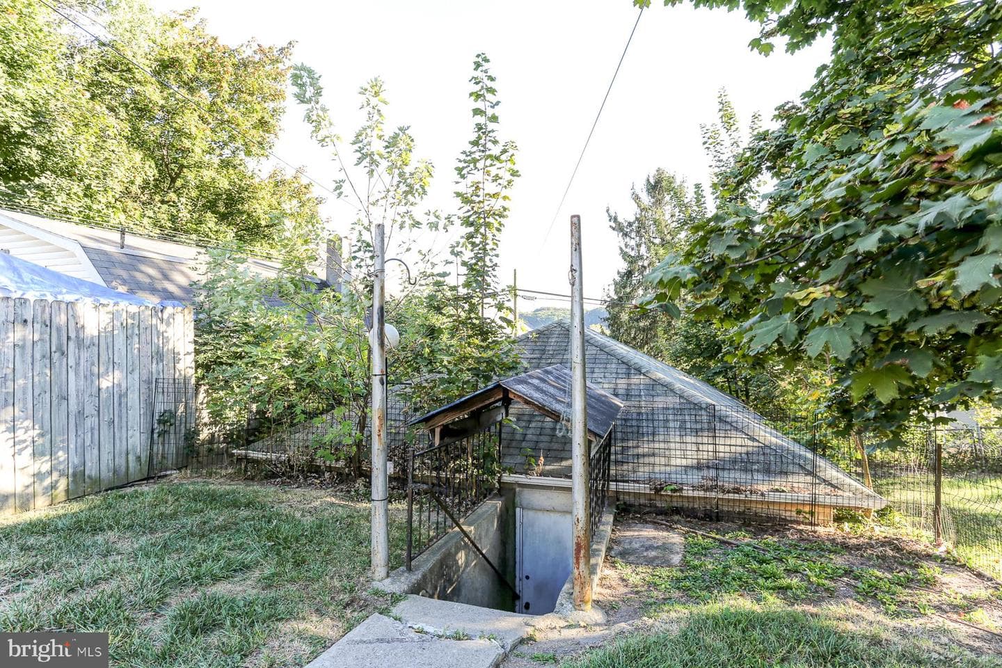 6755 Somerset Street photo 14