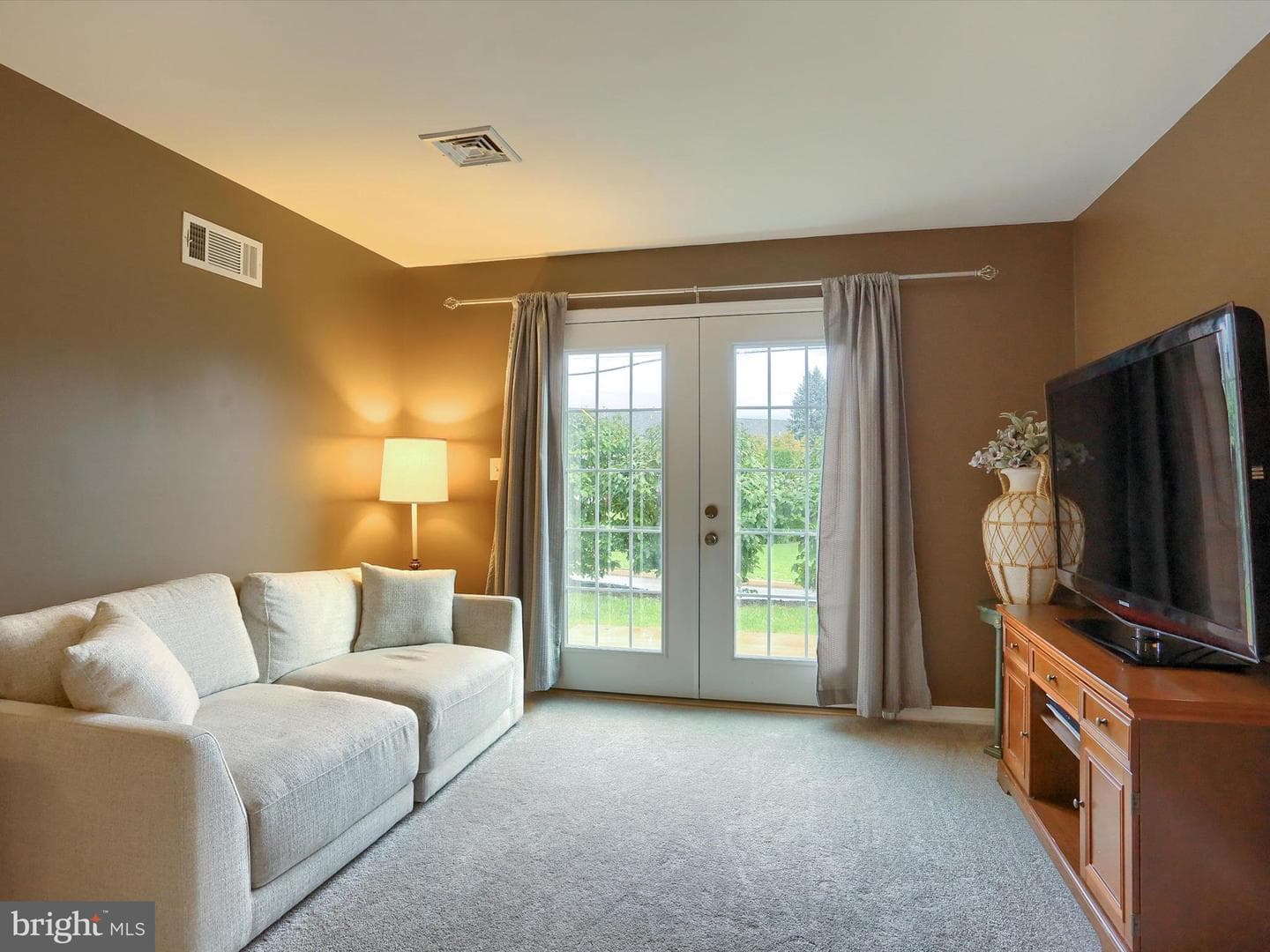 2036 Daybreak Circle photo 10