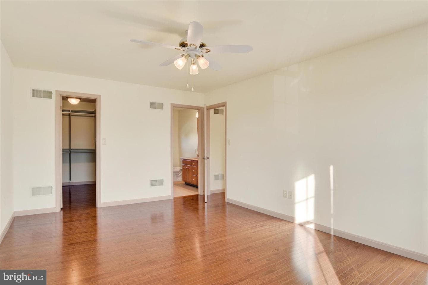 6172 Glenn Court photo 15