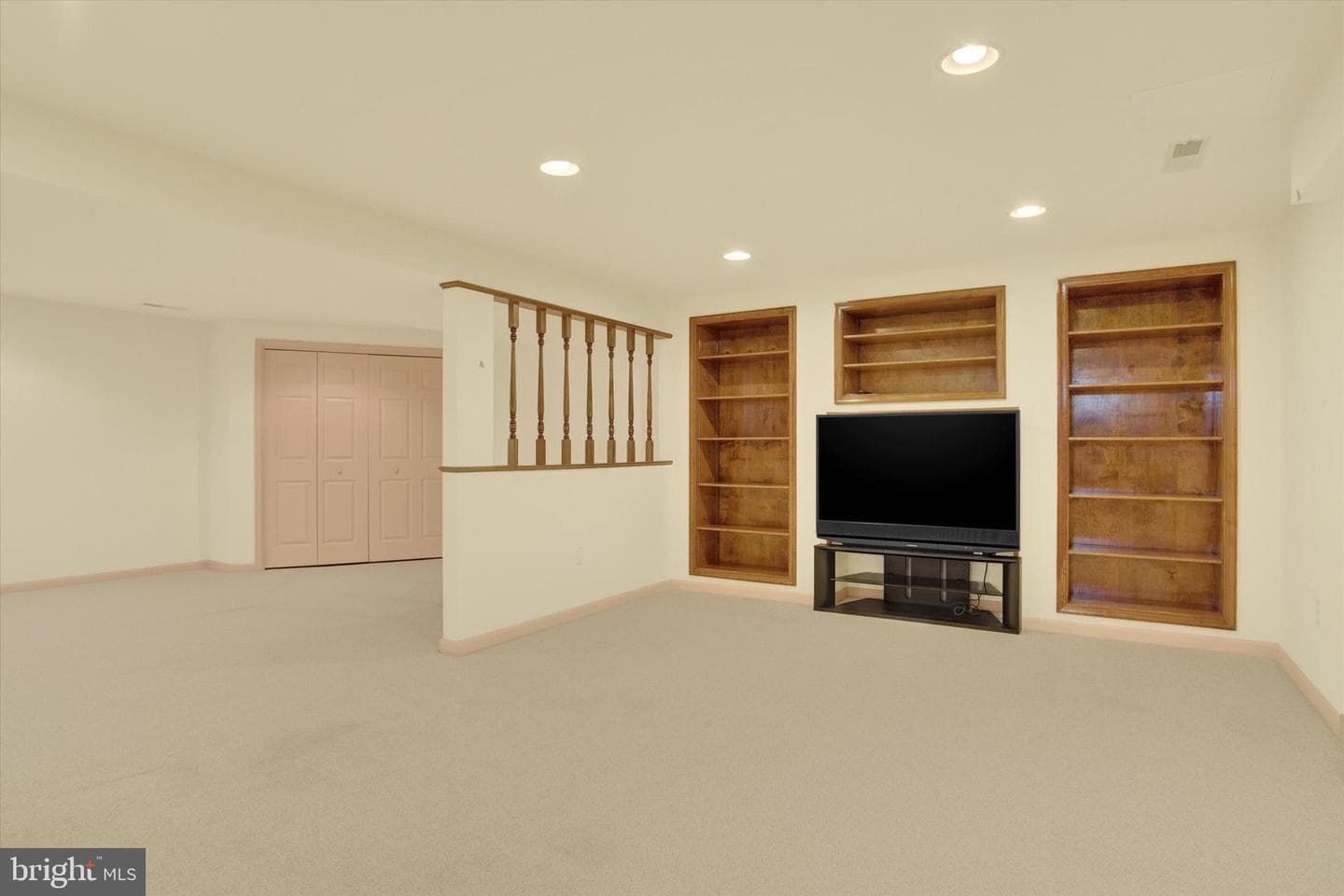 6172 Glenn Court photo 24