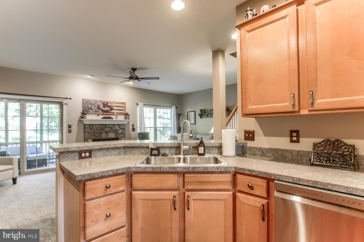 5592 Twilight Drive photo 11