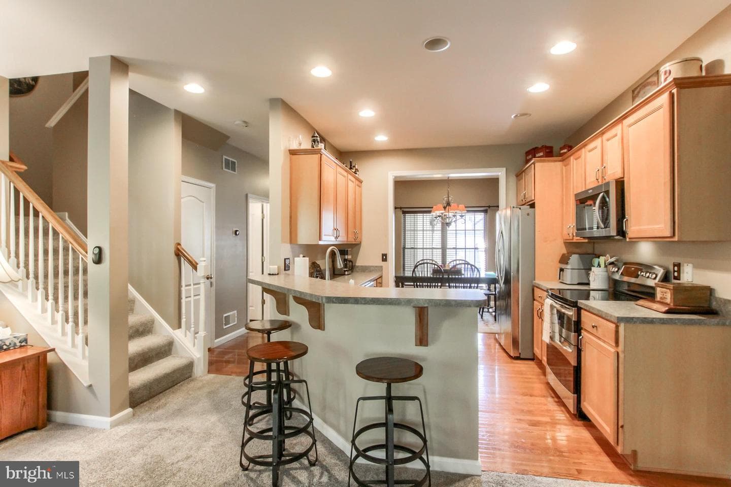 5592 Twilight Drive photo 12