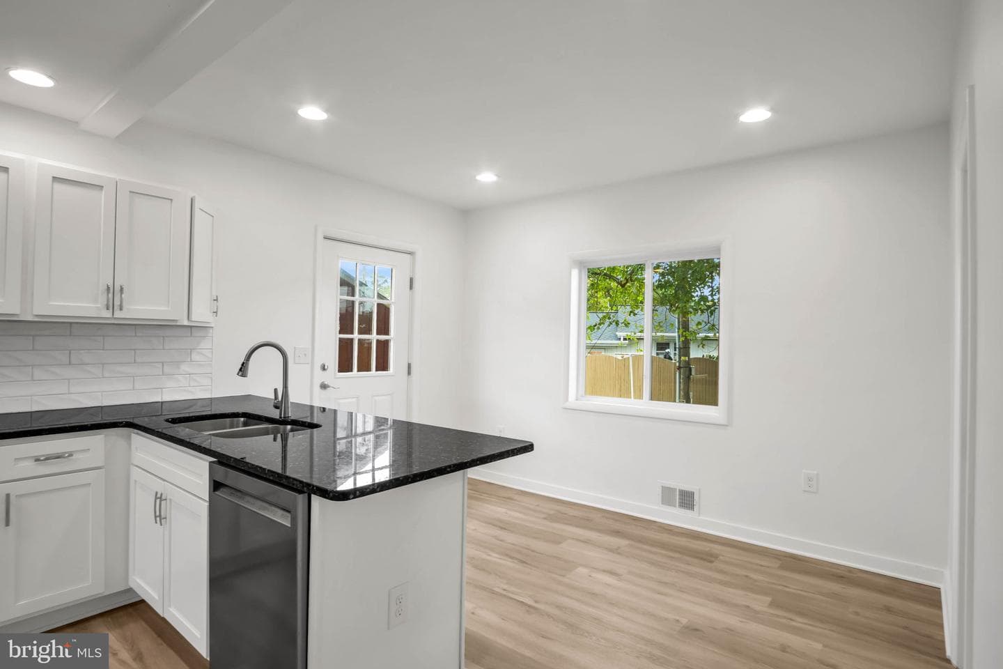 22 Shirley Drive photo 4
