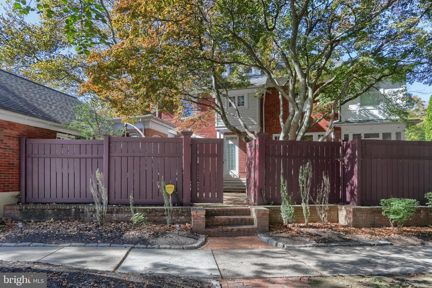 118 Elm Avenue photo 52