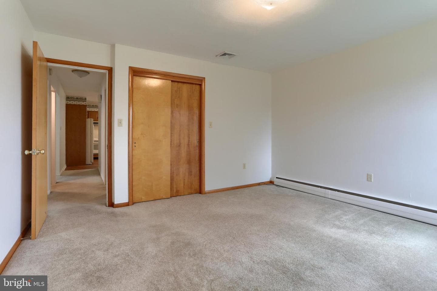 523 3rd St photo 14