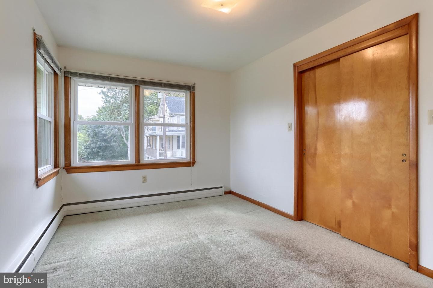 523 3rd St photo 17