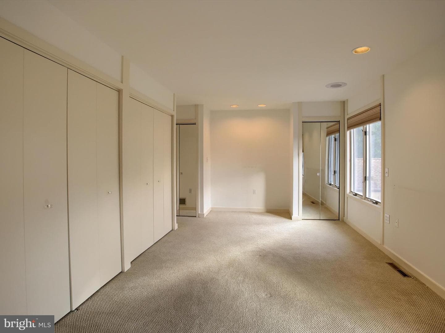 3877 N Sarayo Circle photo 16