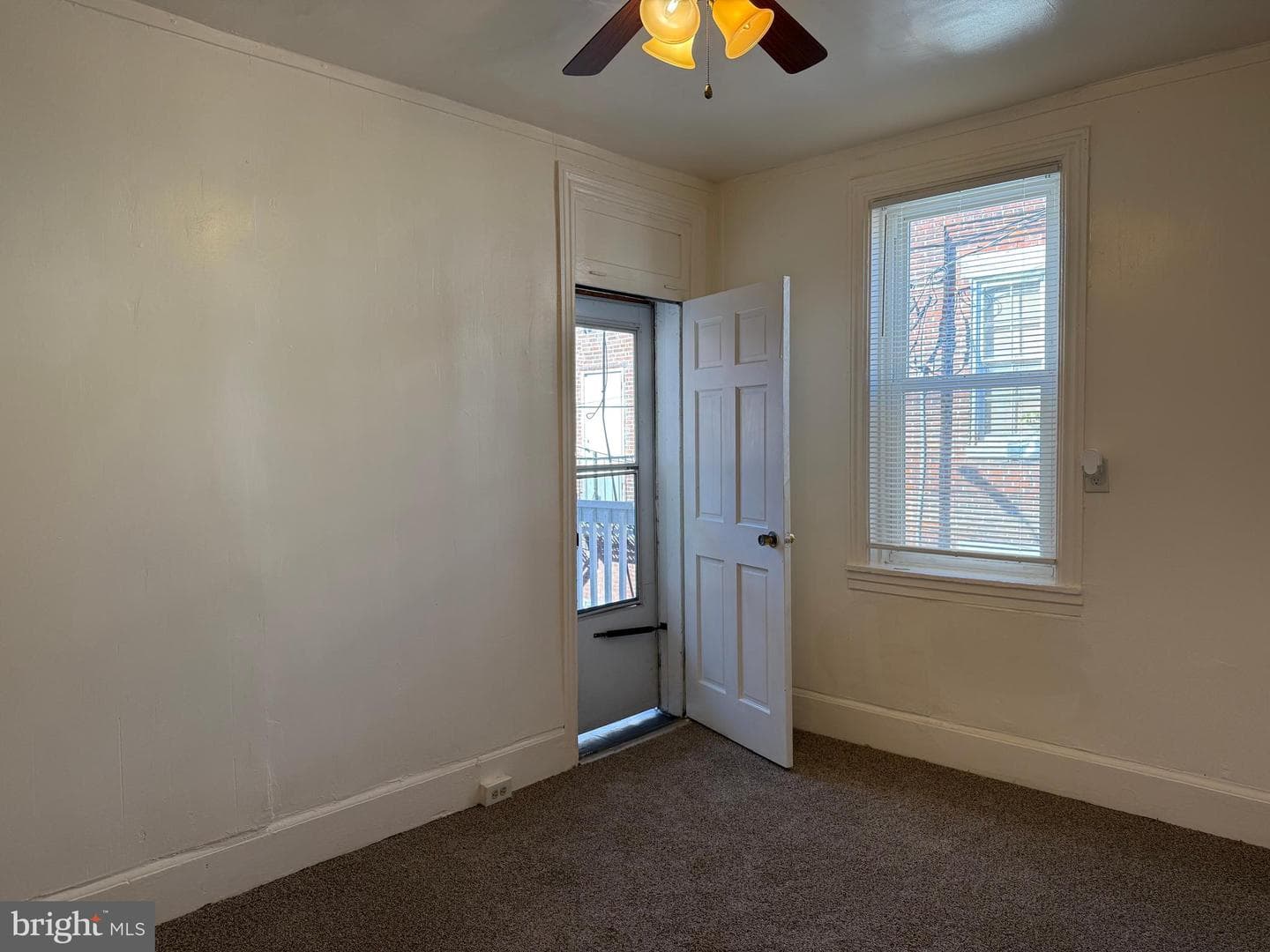 1351 Howard Street photo 19