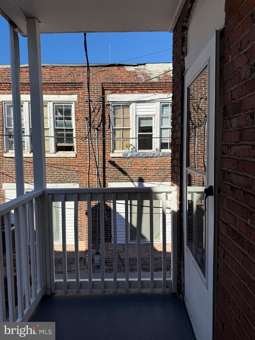1351 Howard Street photo 23