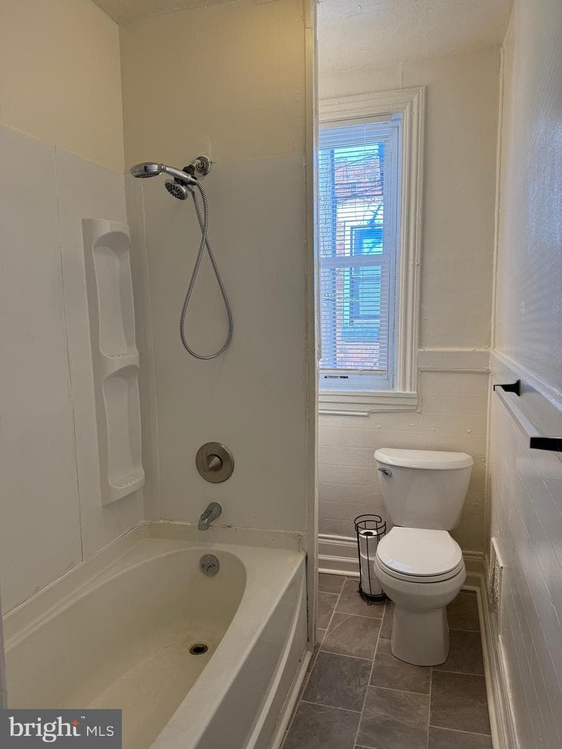 1351 Howard Street photo 26