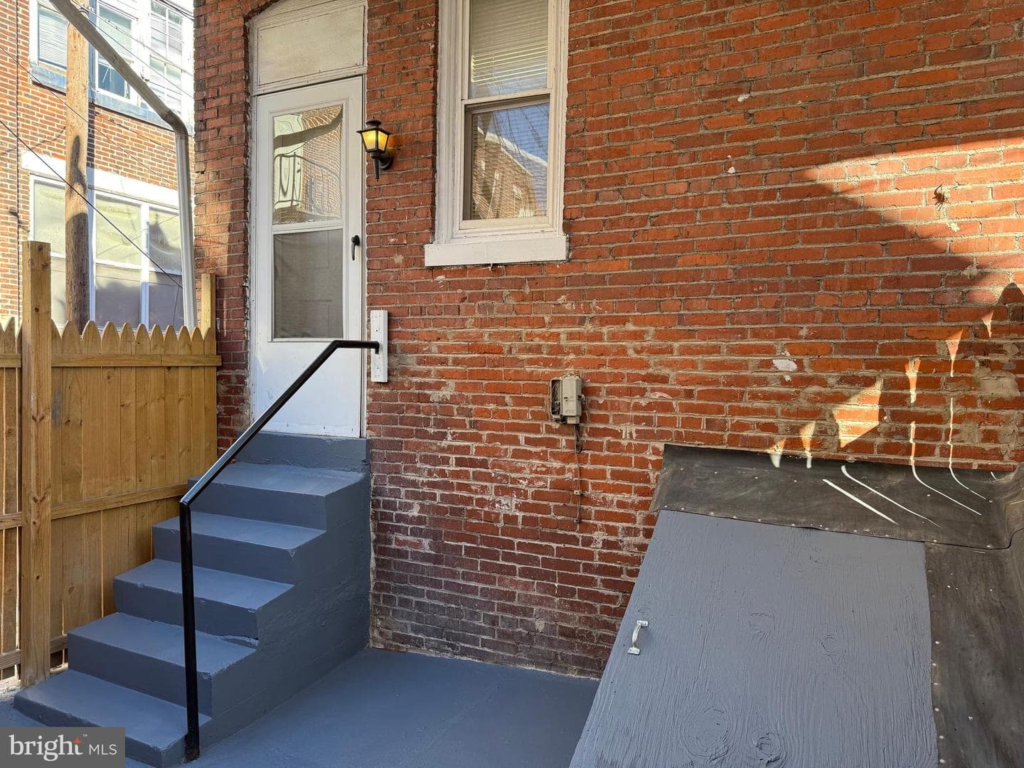 1351 Howard Street photo 45