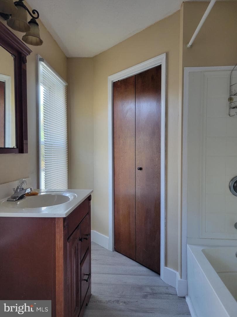 6888 State Route 225 photo 12