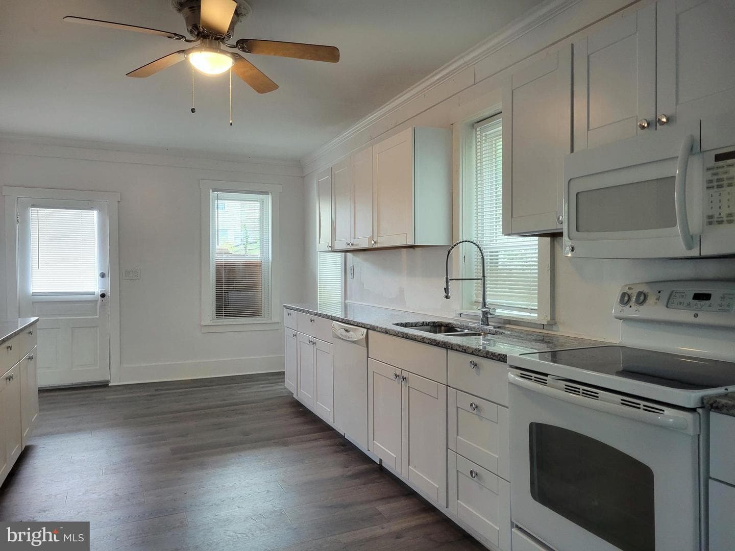 6888 State Route 225 photo 8