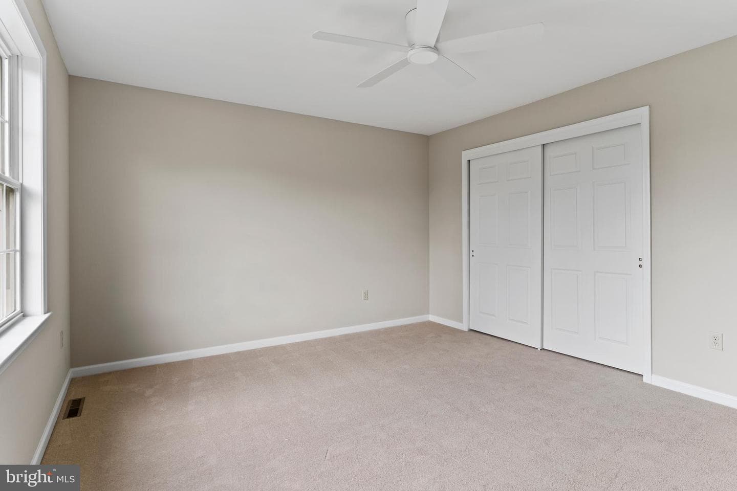 730 Harvest Drive photo 32
