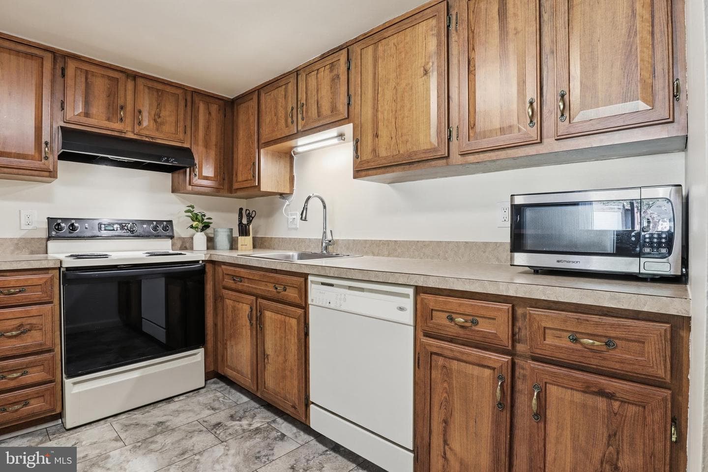 1204 Georgetown Road photo 11