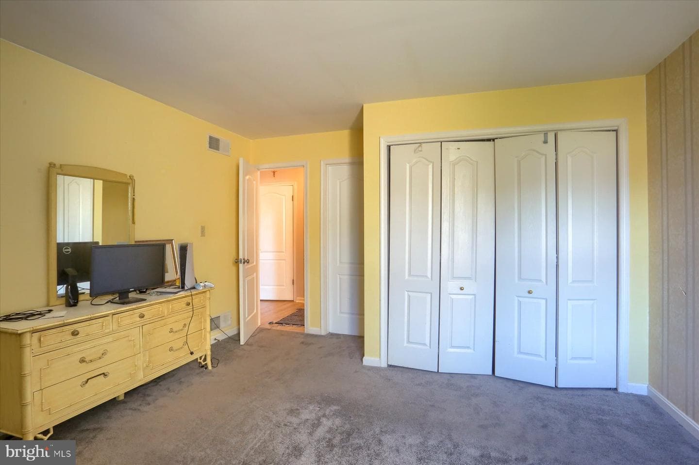1068 Country Hill Drive photo 12