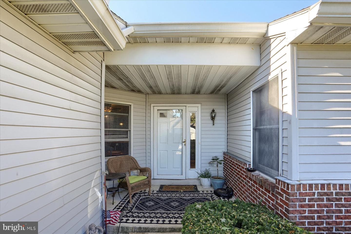 1068 Country Hill Drive photo 3