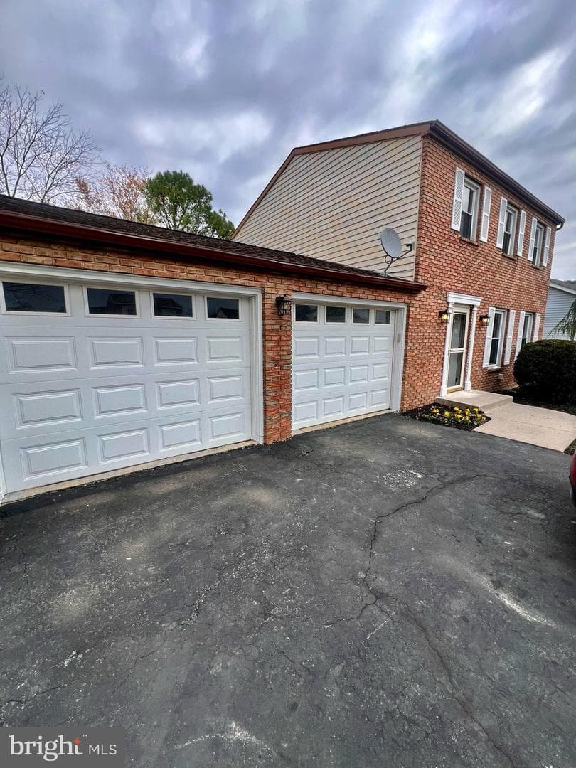 2040 Chevy Chase Drive photo 7