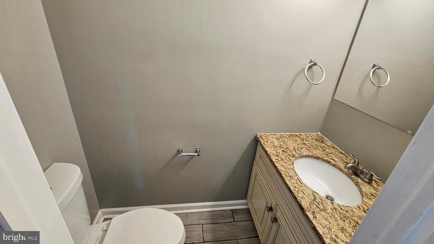343 Crescent Street photo 10