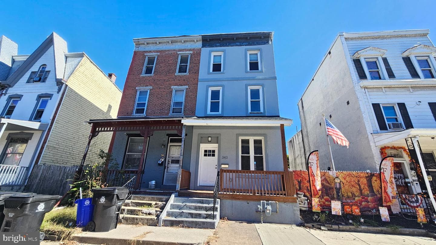 343 Crescent Street photo 2