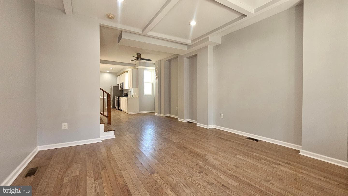 343 Crescent Street photo 3
