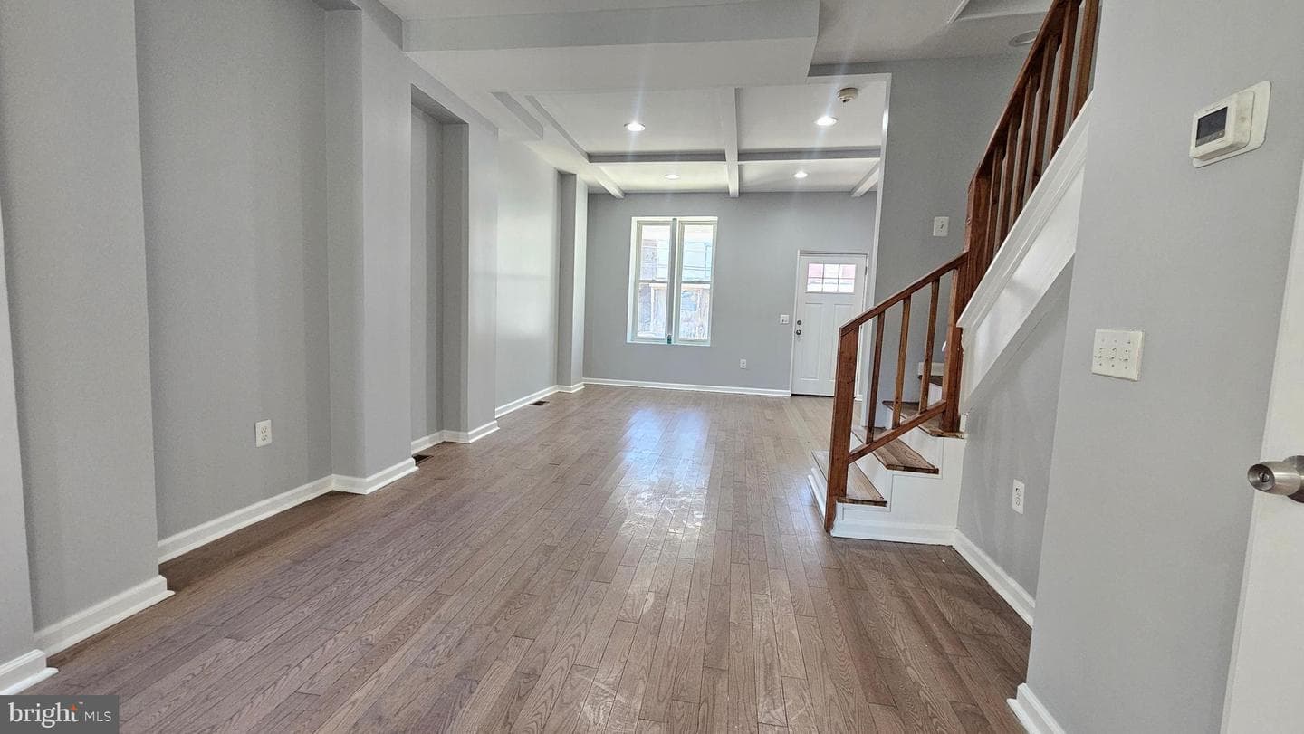 343 Crescent Street photo 4