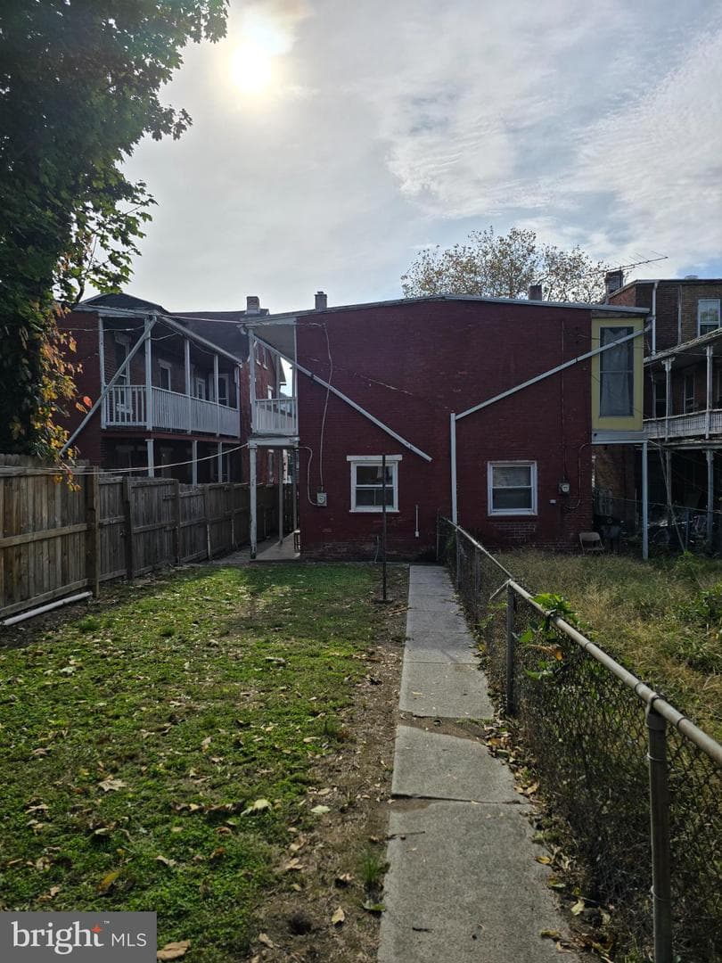 1828 State Street photo 20