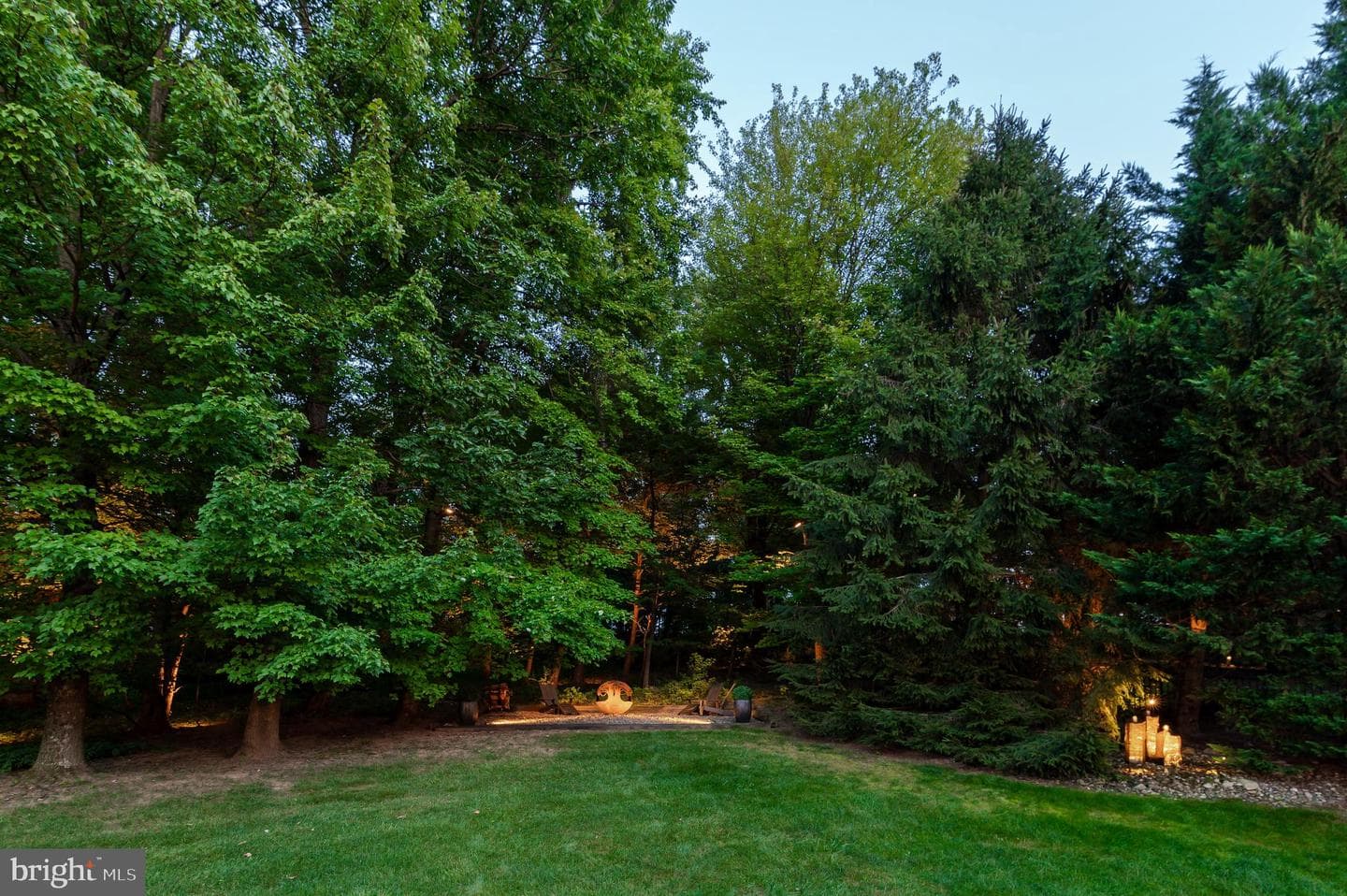5785 Catherine Street photo 22
