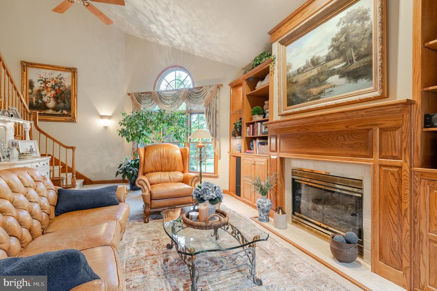 5785 Catherine Street photo 9