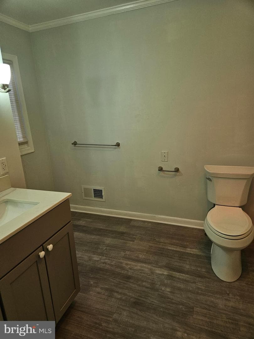 412 Boas Street photo 9